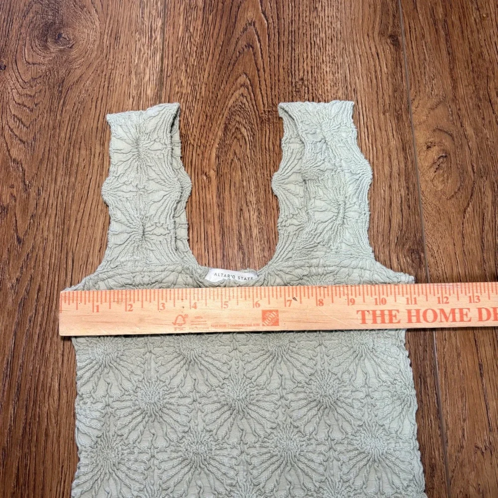 Altar'd State Sage Green Textured Tank Top Womens S Floral Fairy Romantic Garden - Picture 5 of 7
